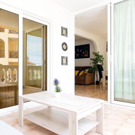 Korallia Guesthouse Castle Harbour Los Cristianos  Dış mekan fotoğraf