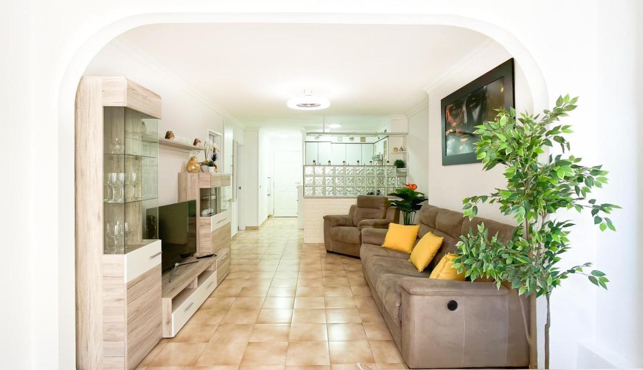 Korallia Guesthouse Castle Harbour Los Cristianos  Dış mekan fotoğraf