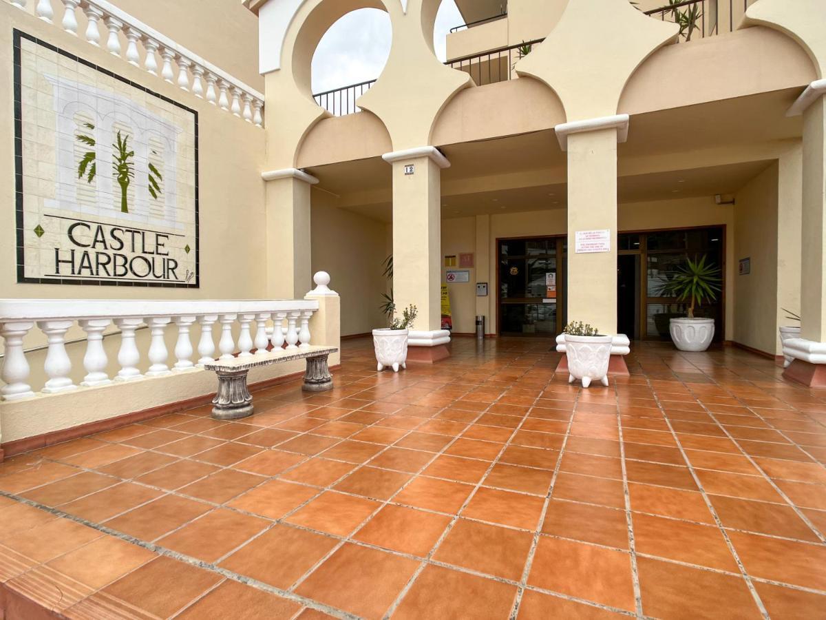 Korallia Guesthouse Castle Harbour Los Cristianos  Dış mekan fotoğraf